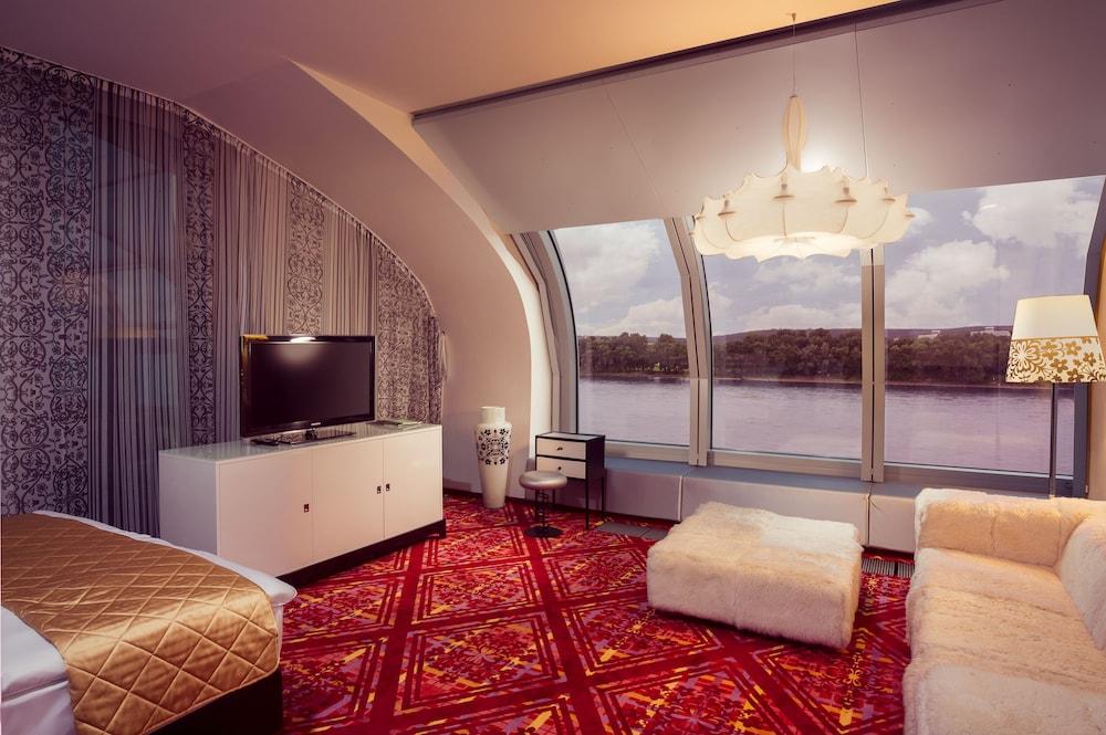 Kameha Grand Bonn Bona Exterior foto A suite at the hotel