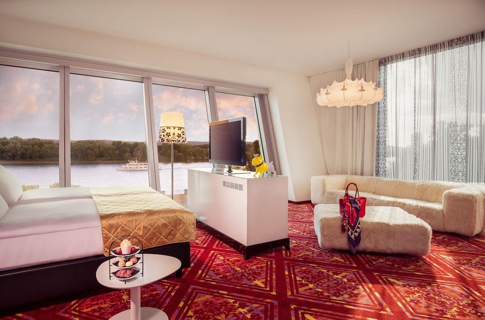 Kameha Grand Bonn Bona Exterior foto A suite at the W Hotel